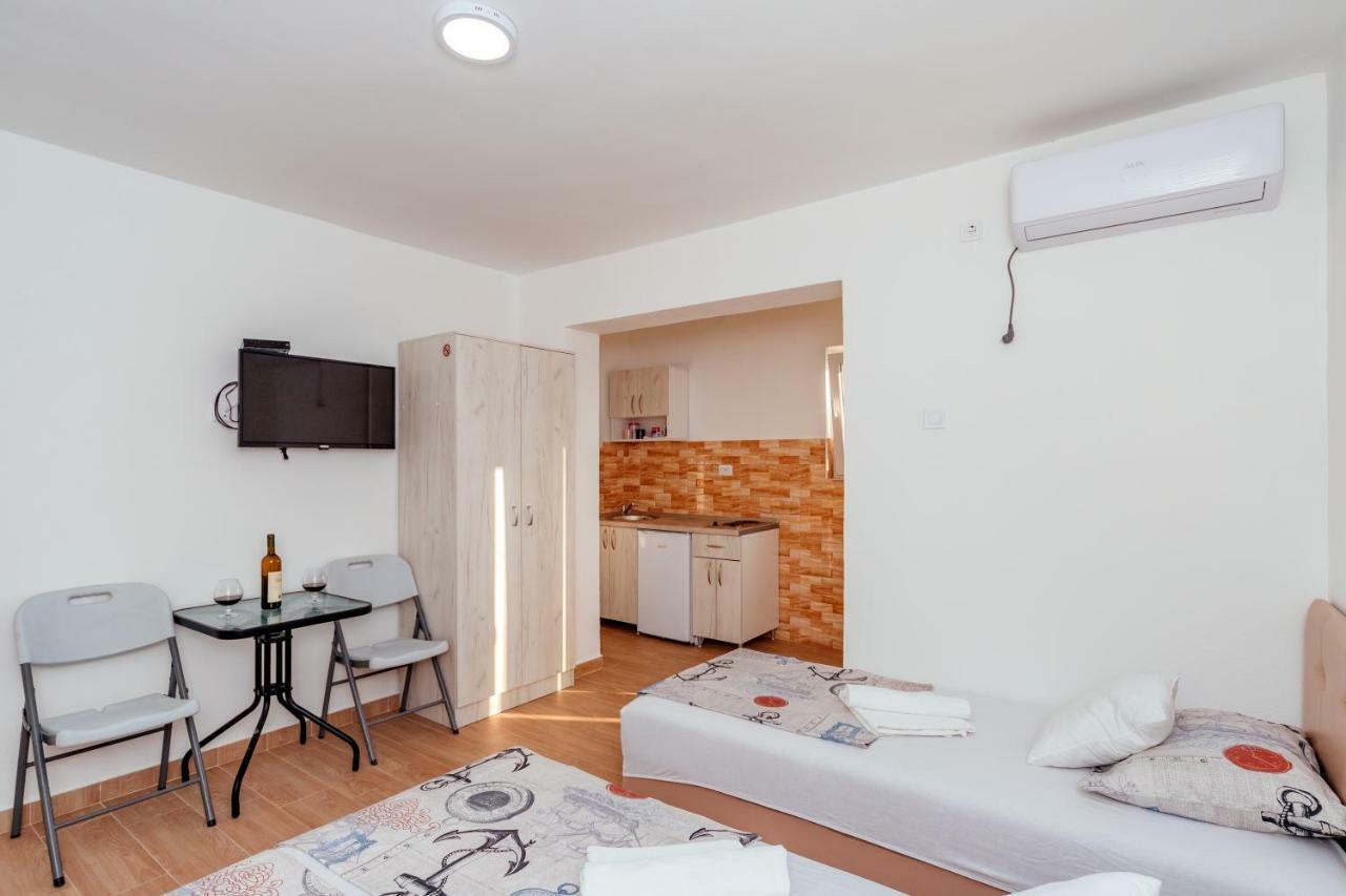 Apartmani Afterglow Sutomore Eksteriør billede