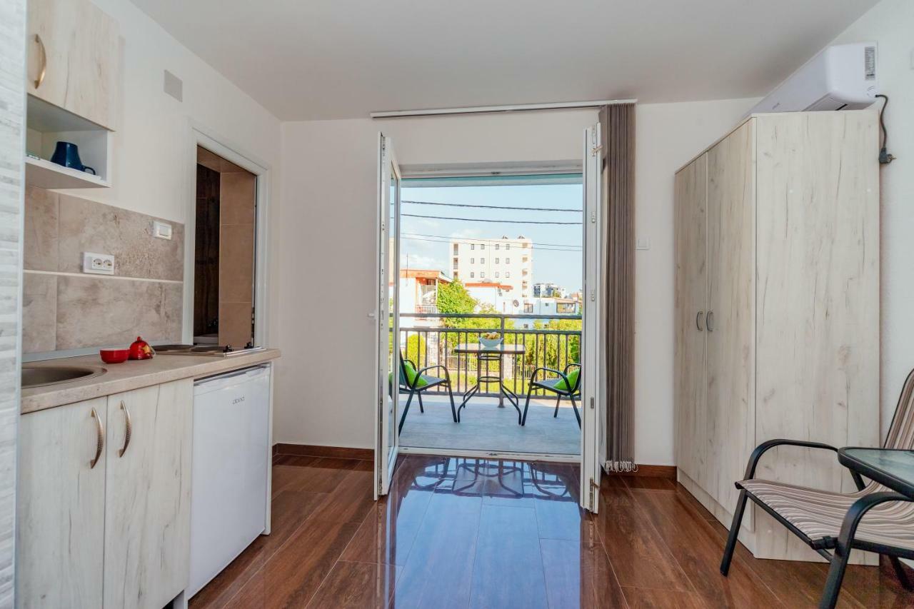 Apartmani Afterglow Sutomore Eksteriør billede